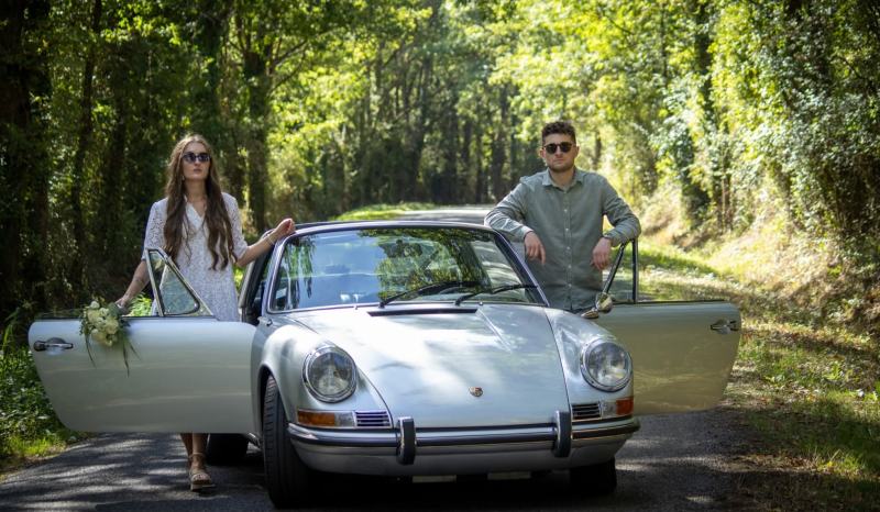 Séance couple en Porsche 911 – Mariage – Chemins de campagne, photo 2 – photographie Neil COCANDEAU