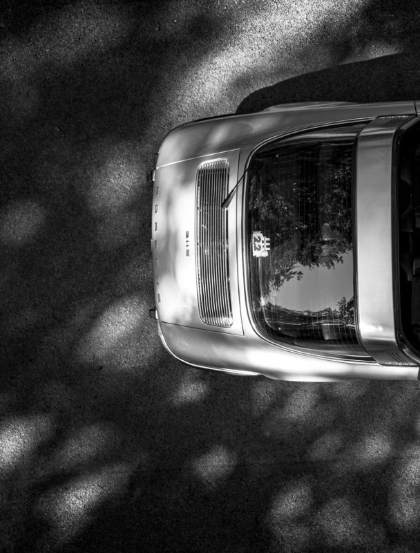 Séance couple en Porsche 911 – Mariage – Chemins de campagne, photo 7 – photographie Neil COCANDEAU